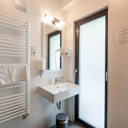 Hotel Trend Deluxe 2*