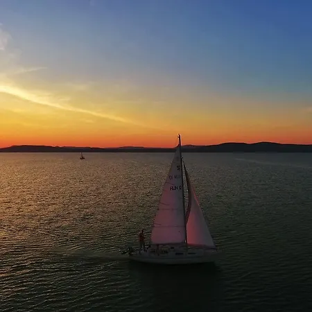 Trend Deluxe 酒店 希欧福克