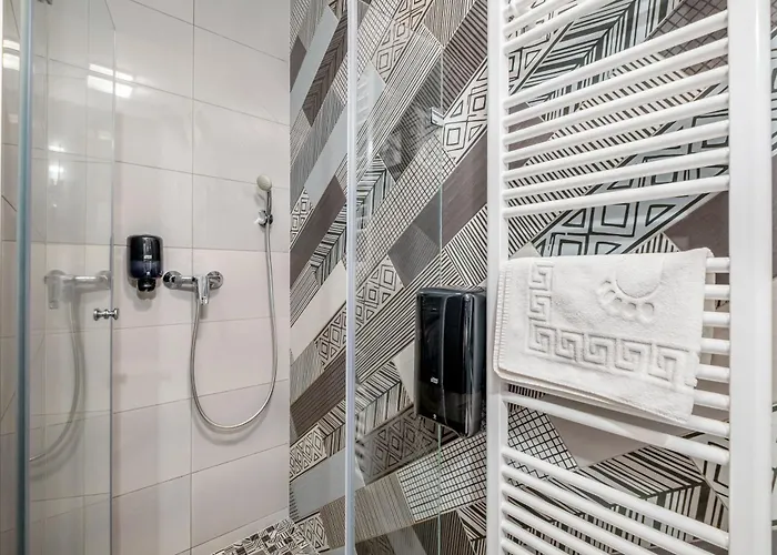 Trend Deluxe Hotel 2*