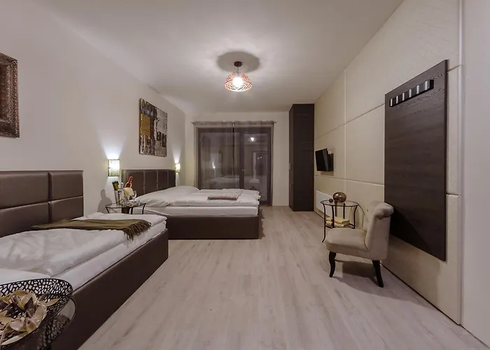 Trend Deluxe Hotel 2*